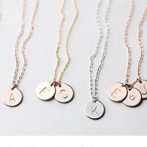 Jewelry - 🎉HP🎉 initial letter necklace- silver